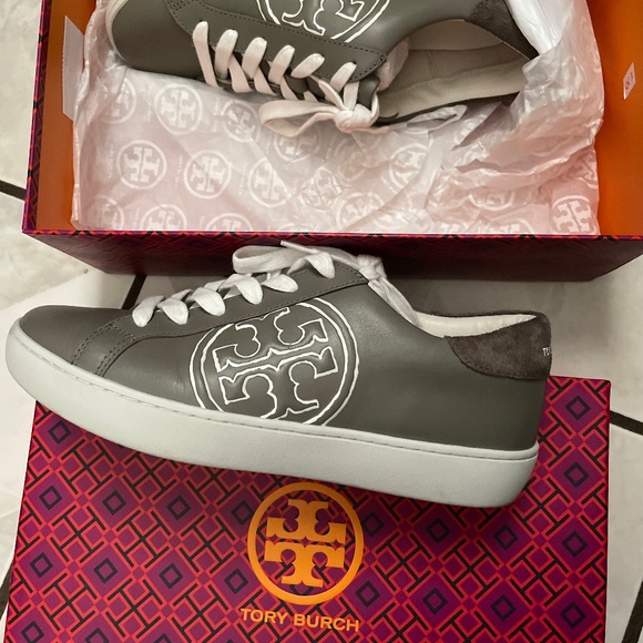 Tory Burch sneakers - Picture 1 of 4